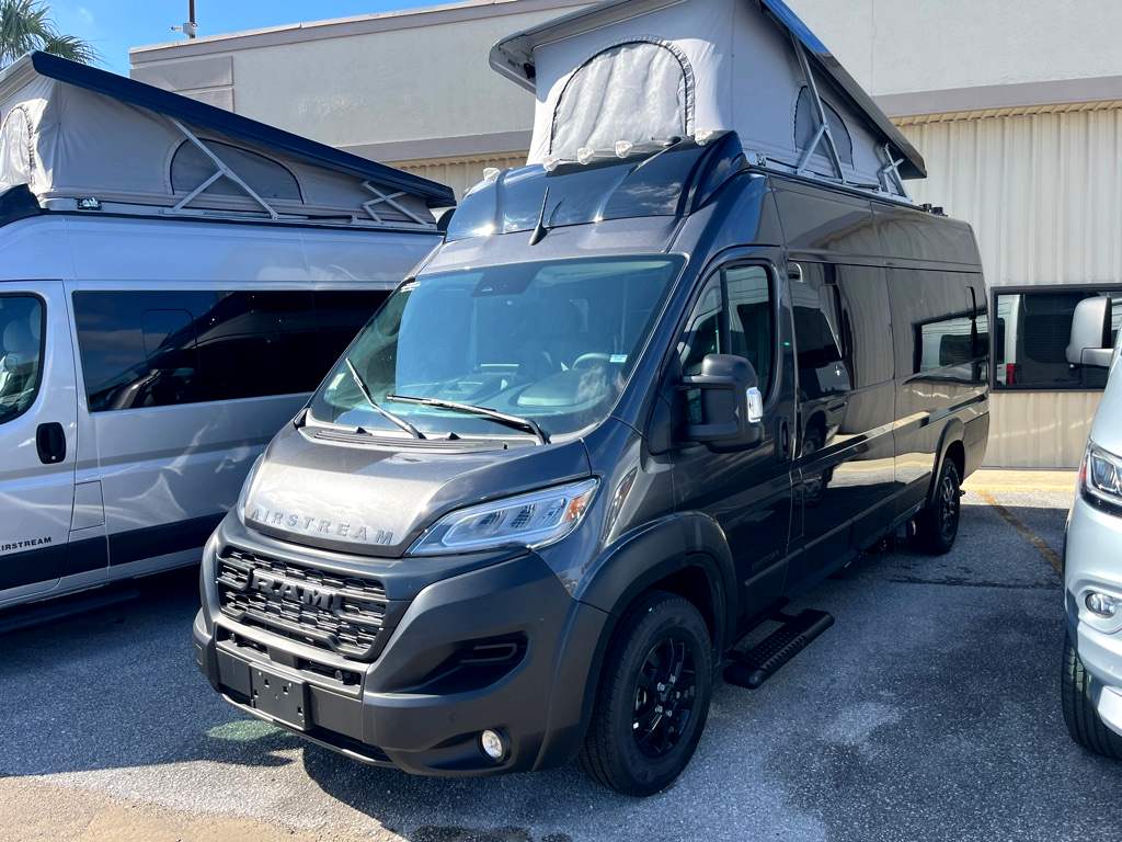 2026 AIRSTREAM RANGELINE - Image 2