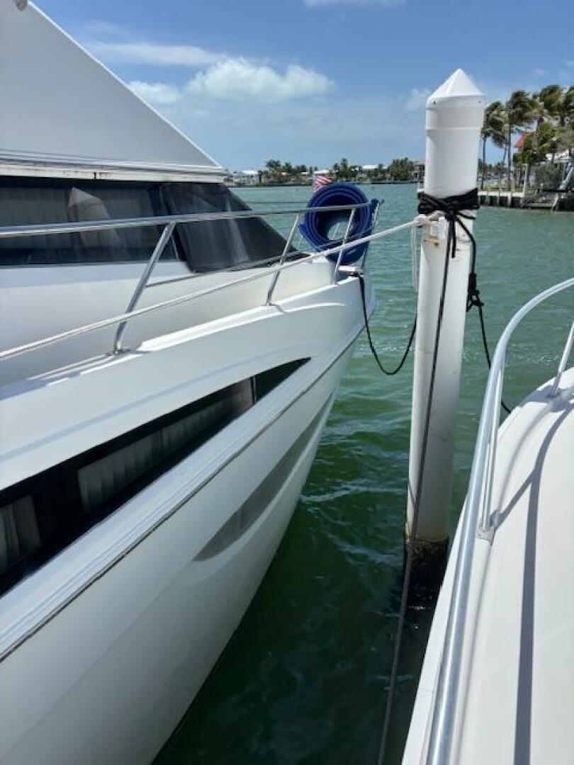 2006 Carver 43 Motor Yacht - Image 15