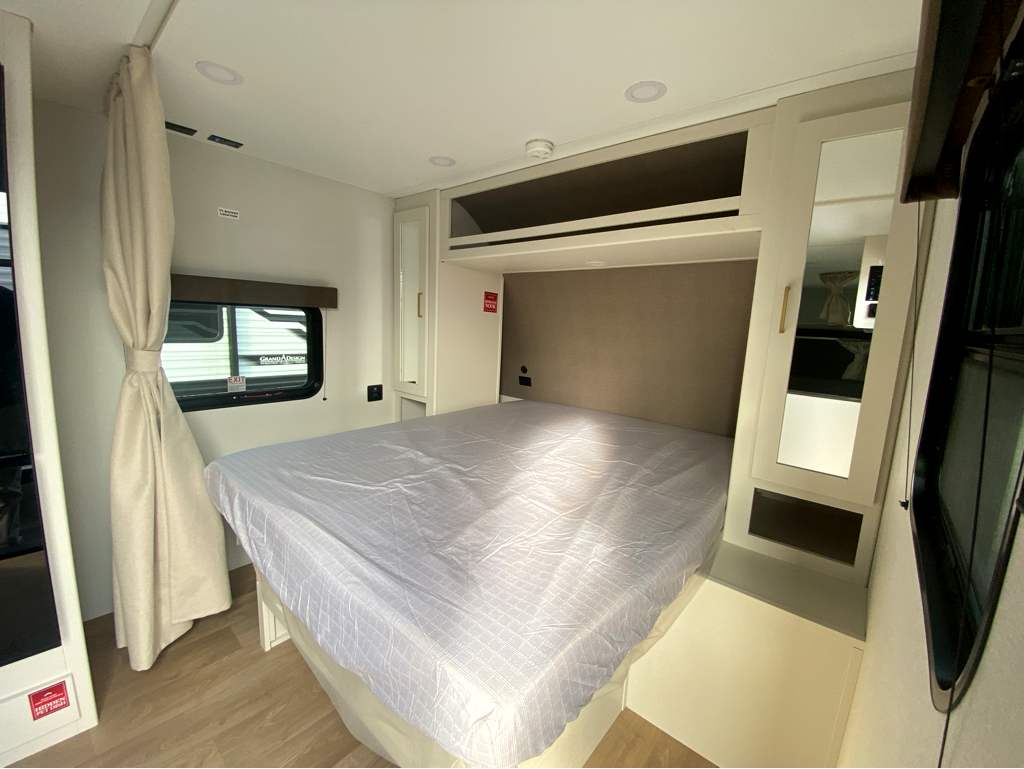 2026 GRAND DESIGN TRANSCEND 19BHX - Image 14