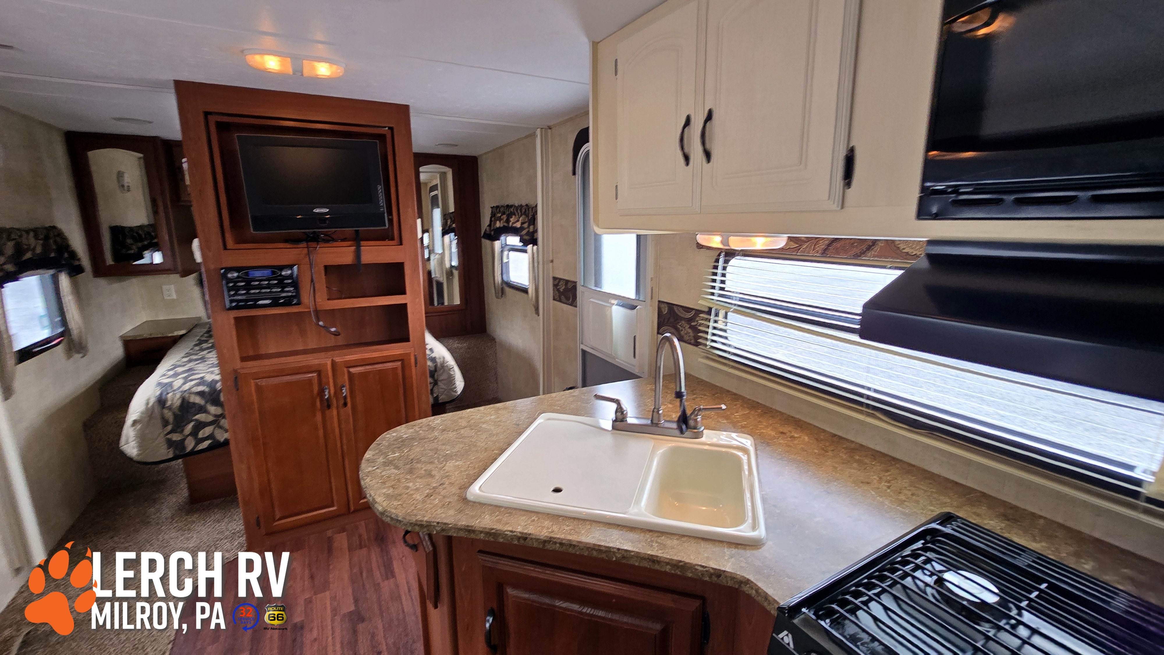2011 Keystone Outback 270BH - Image 13