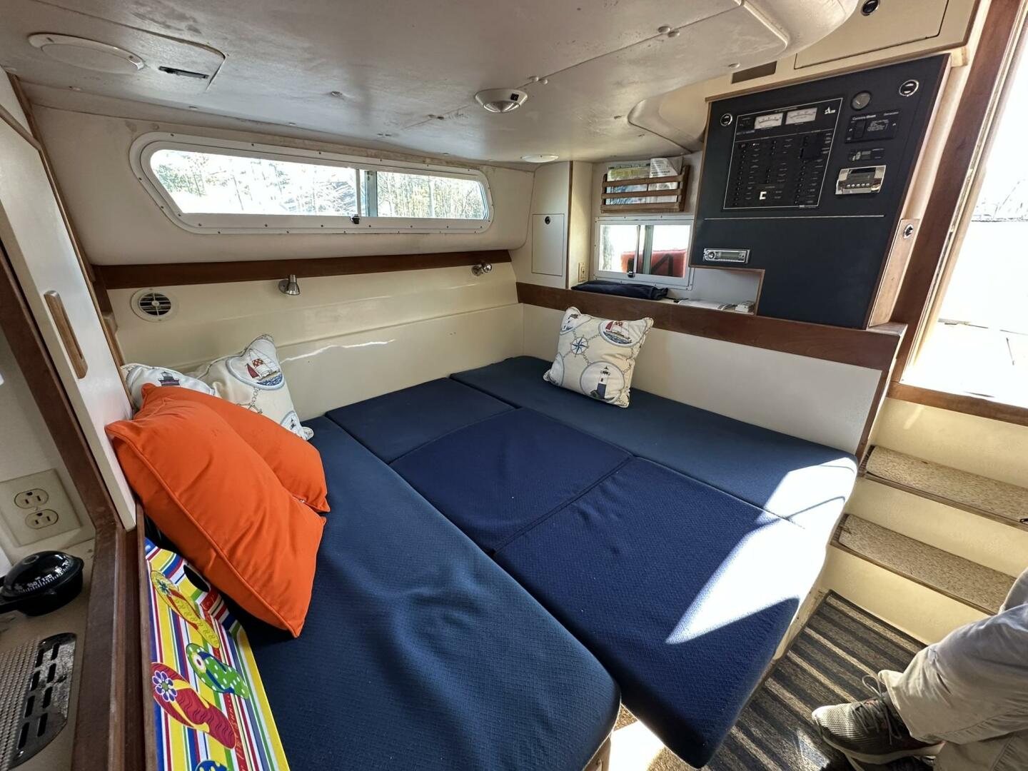 1998 Albin 32+2 - Image 22