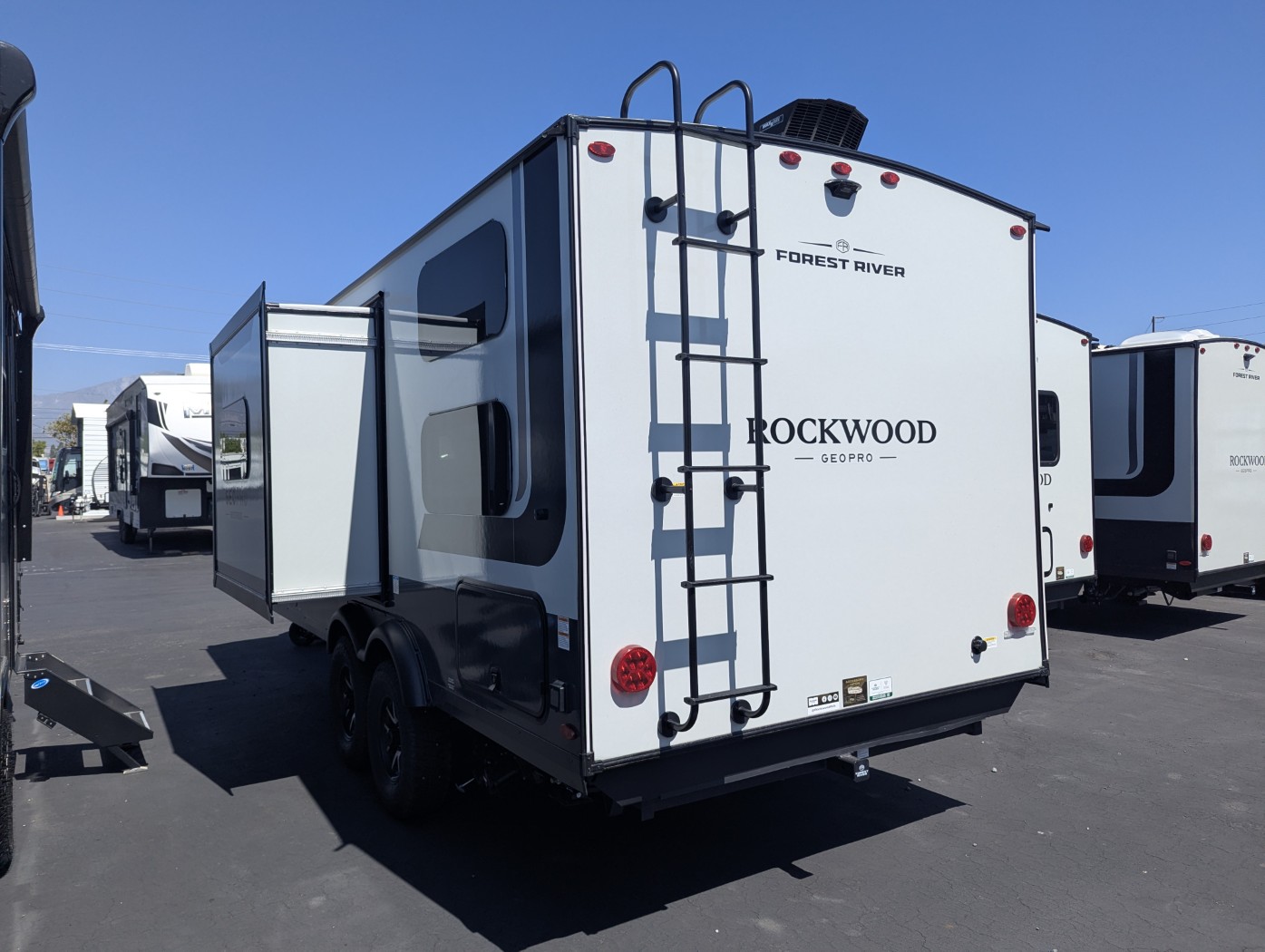 2027 Forest River Rockwood Geo Pro G20SBH - Image 4