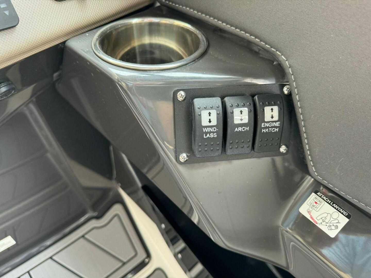 2022 Monterey 278SS - Image 30