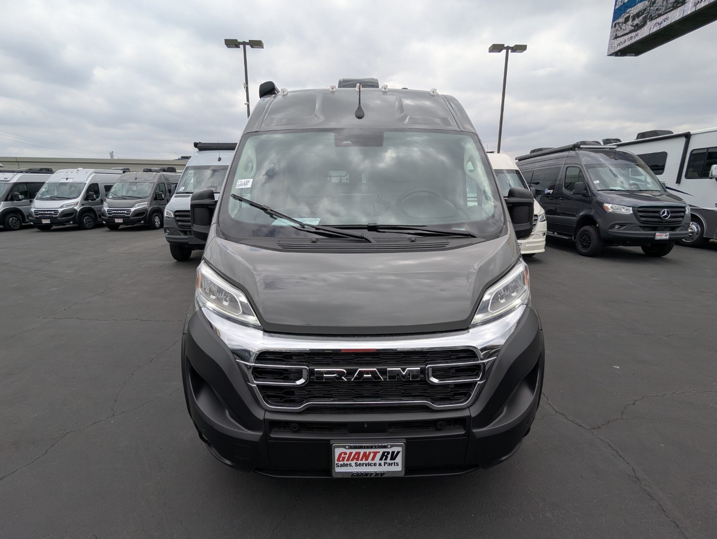 2027 Thor Motor Coach Tellaro 20U - Image 2