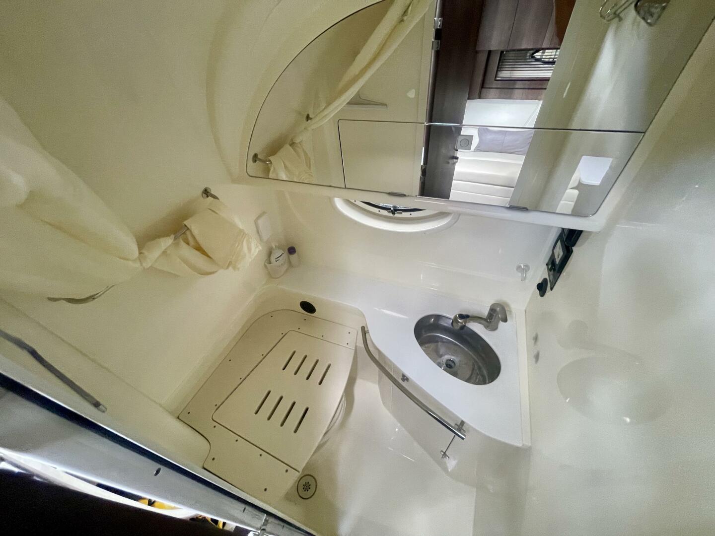 2016 Monterey 335 Sport Yacht - Image 45