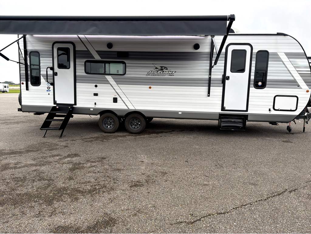 2027 JAYCO JAY FLIGHT 262RLS - Image 2