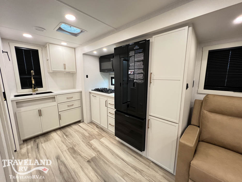 2027 Brinkley RV Model I 235 - Image 18