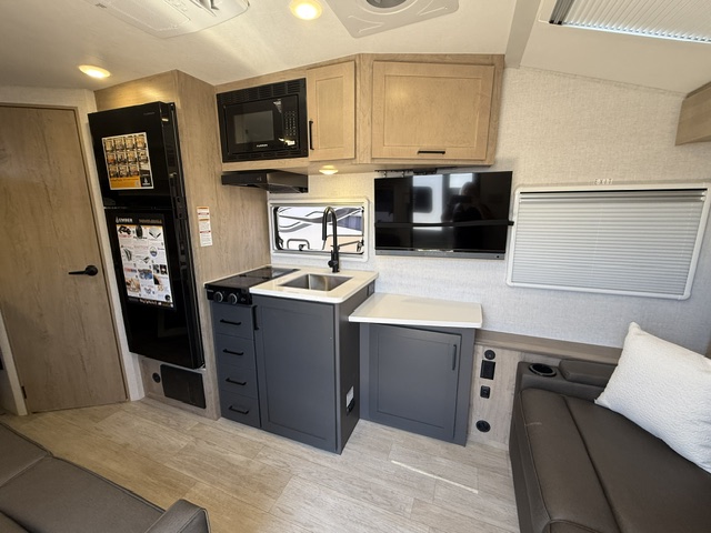2026 Ember RV Overland Series 190MSL - Image 4