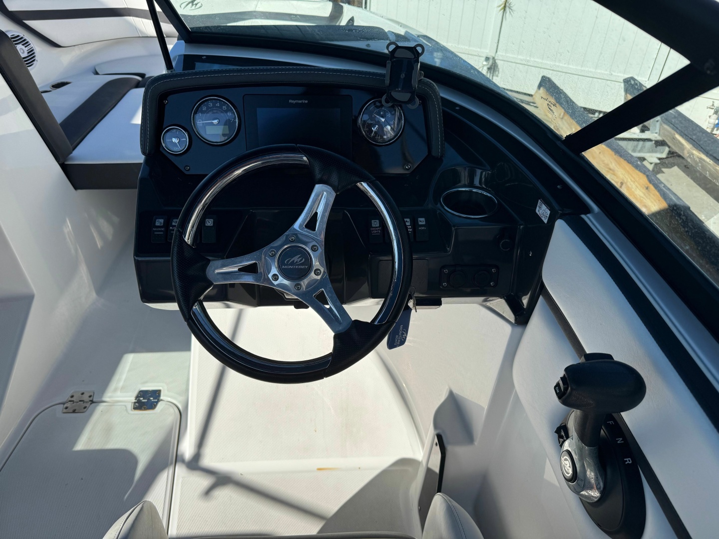 2020 Monterey M-205 - Image 18