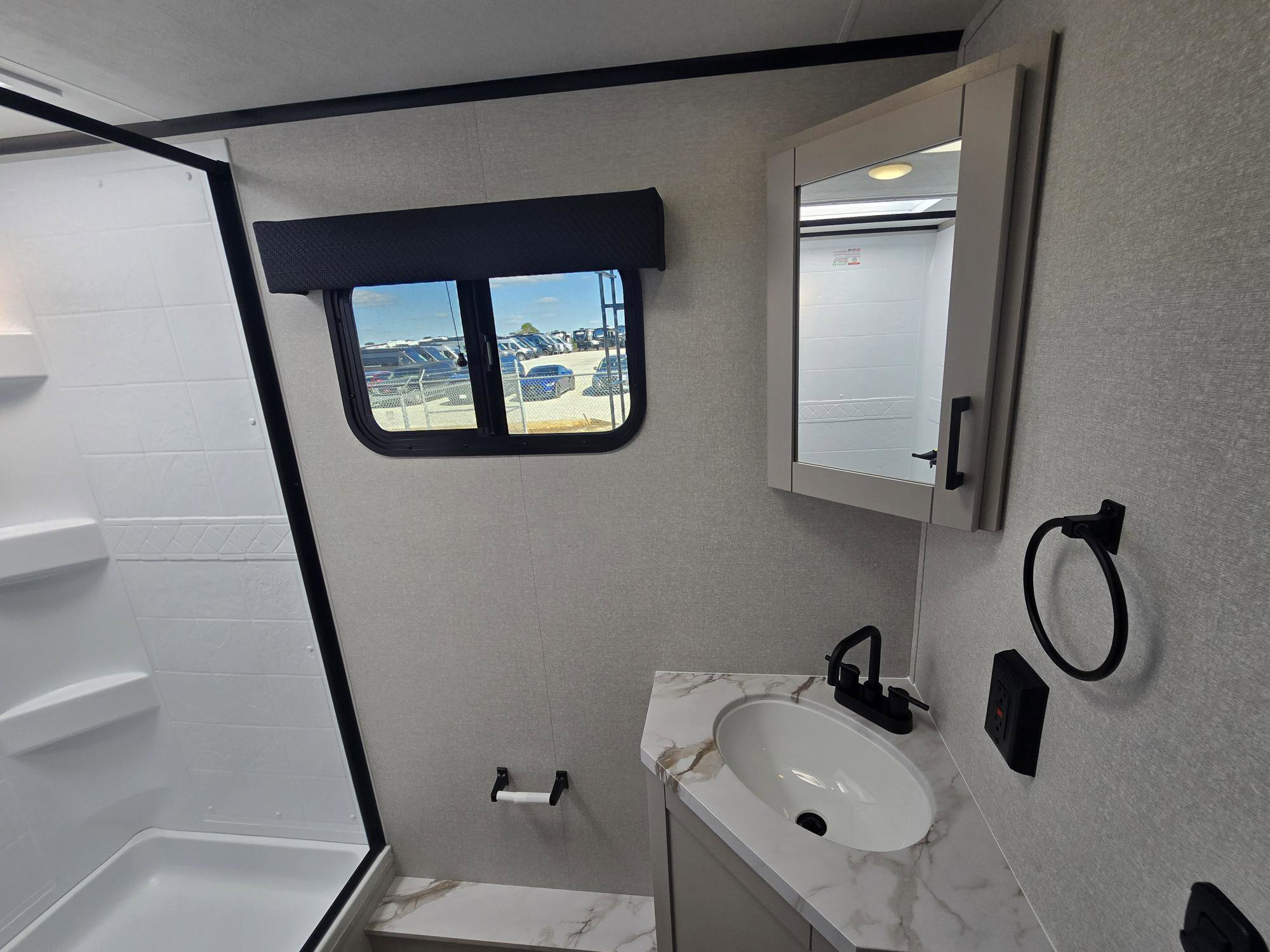 2026 JAYCO JAY FEATHER AIR 19MBS - Image 21