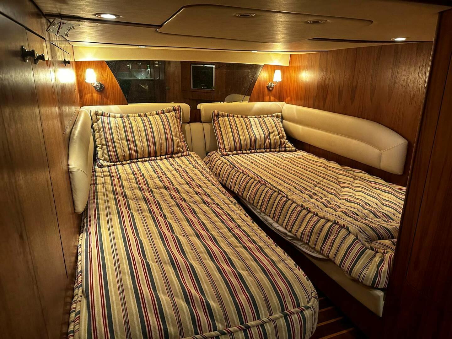 2008 Tiara Yachts - Image 11