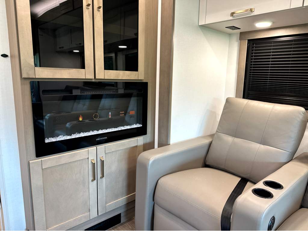 2027 ENTEGRA COACH VISION XL 36C - Image 13