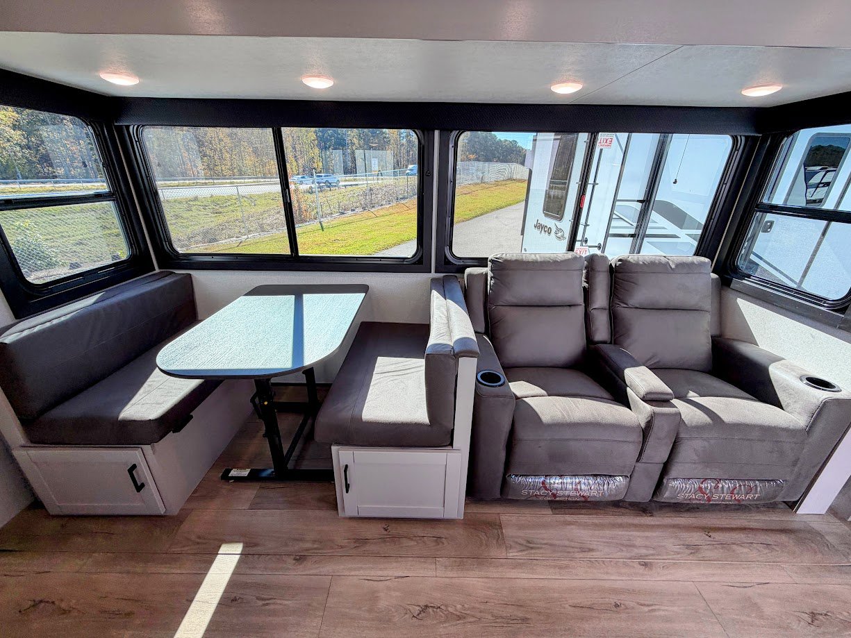 2026 JAYCO JAY FEATHER 29QBH - Image 24