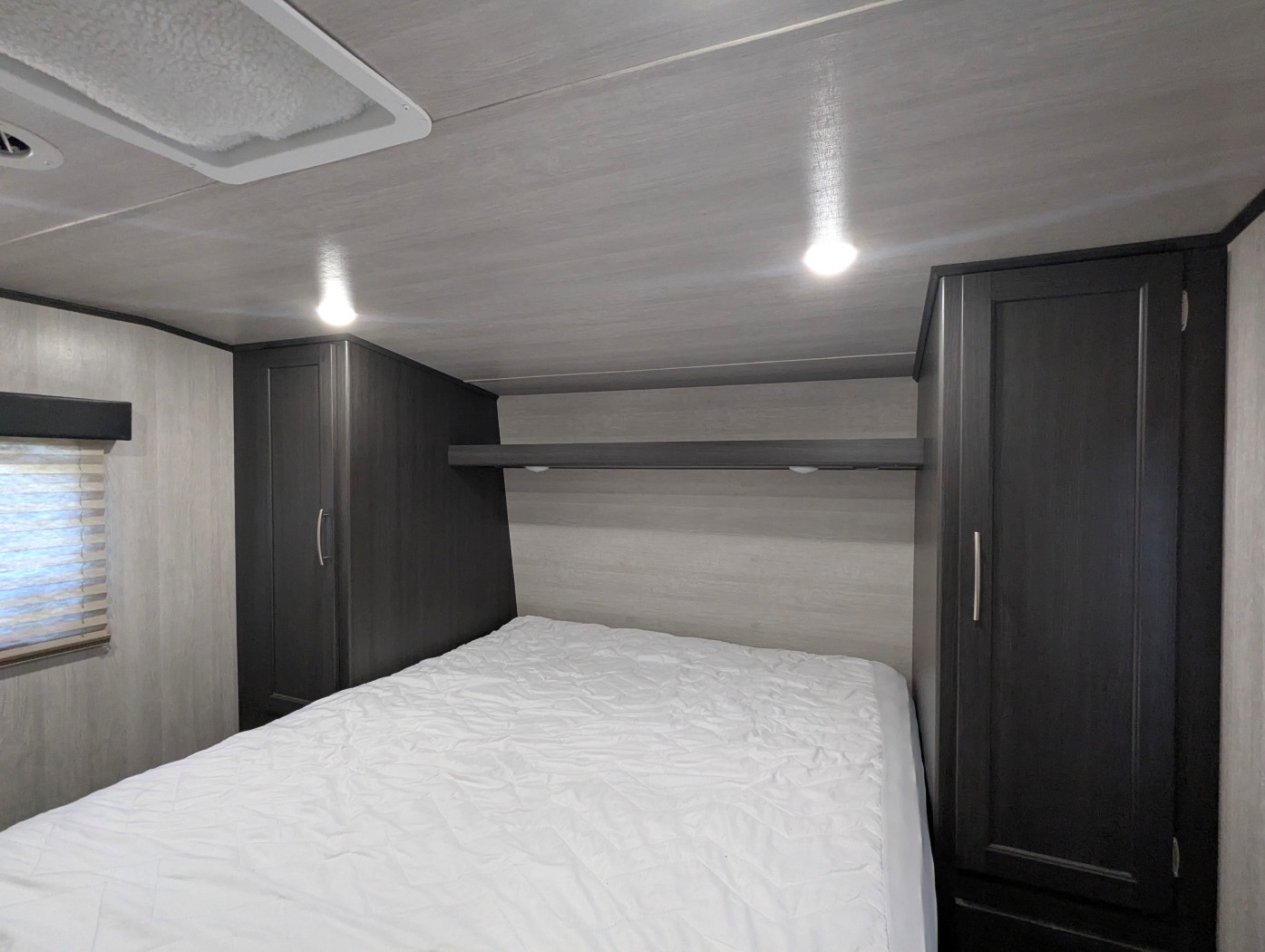 2022 Genesis Supreme Wanderer 28SAWL - Image 24