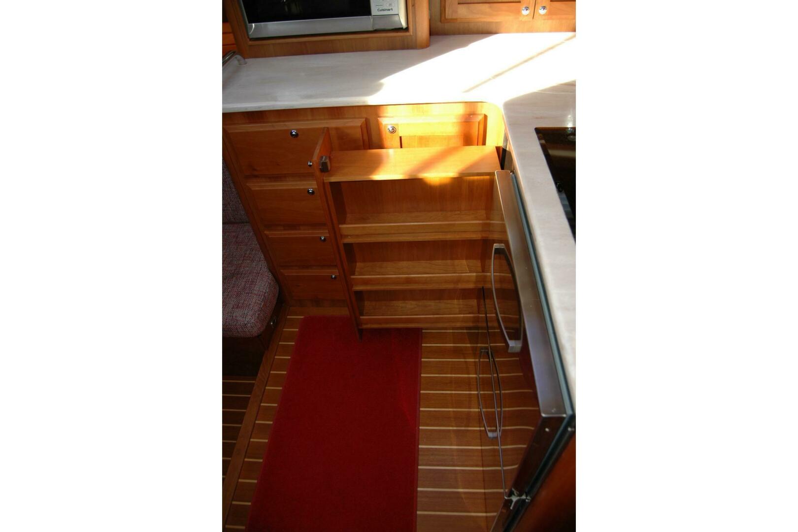 2019 Sabre 38 Salon Express - Image 93