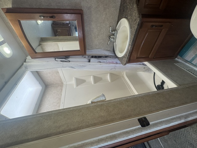 2009 Forest River Surveyor SV-235RKS - Image 28