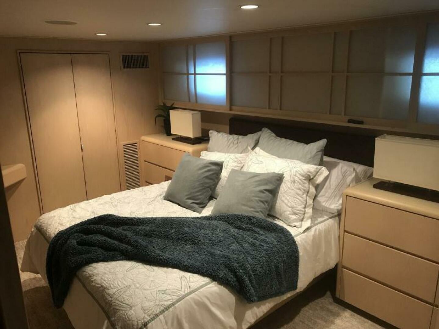 1990 Broward Custom Extended - Image 39