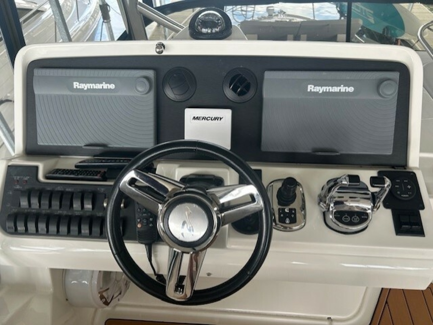 2017 Sea Ray 460 FLY - Image 17