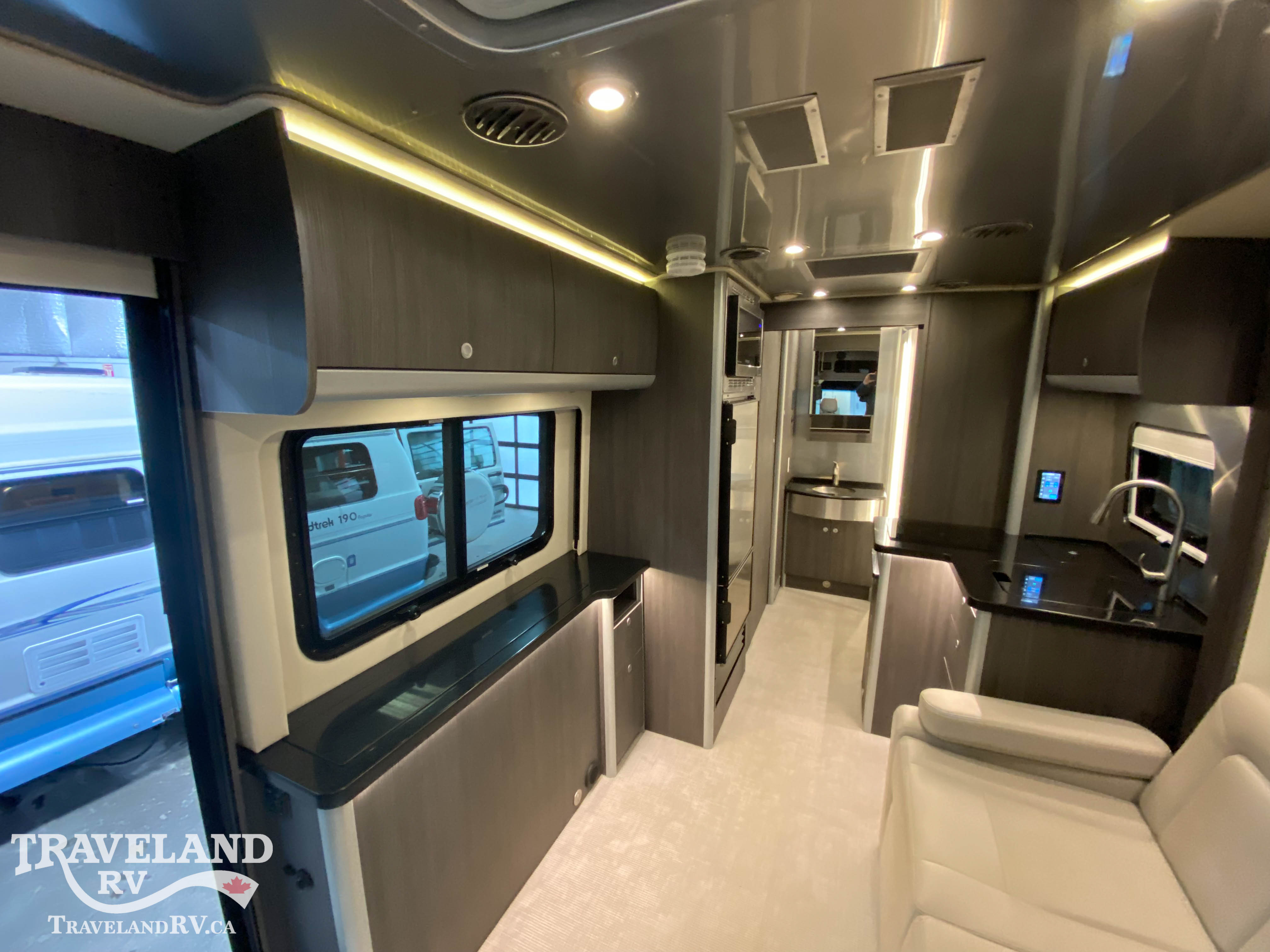 2023 AIRSTREAM ATLAS MURPHY SUITE E1 - Image 10
