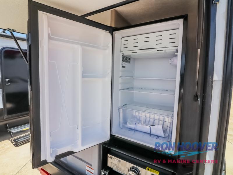 2025 COACHMEN VIKING 9000ROK - Image 18