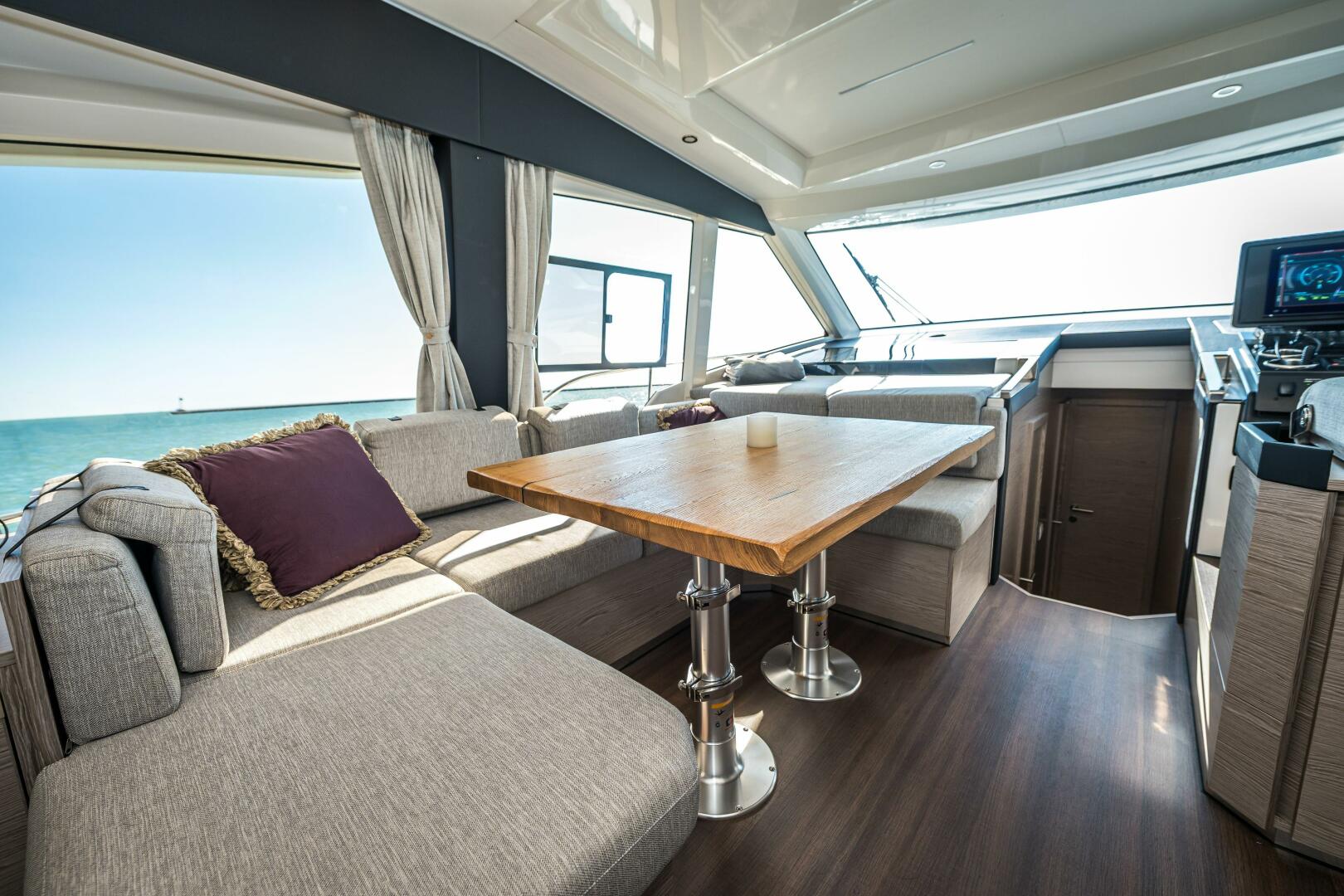 2024 Greenline 45 Coupe HYBRID - Image 5