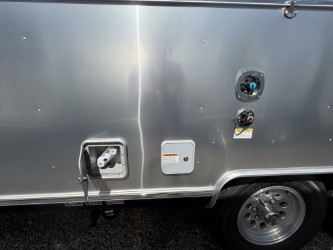 2026 AIRSTREAM GLOBETROTTER 25FBT - Image 8