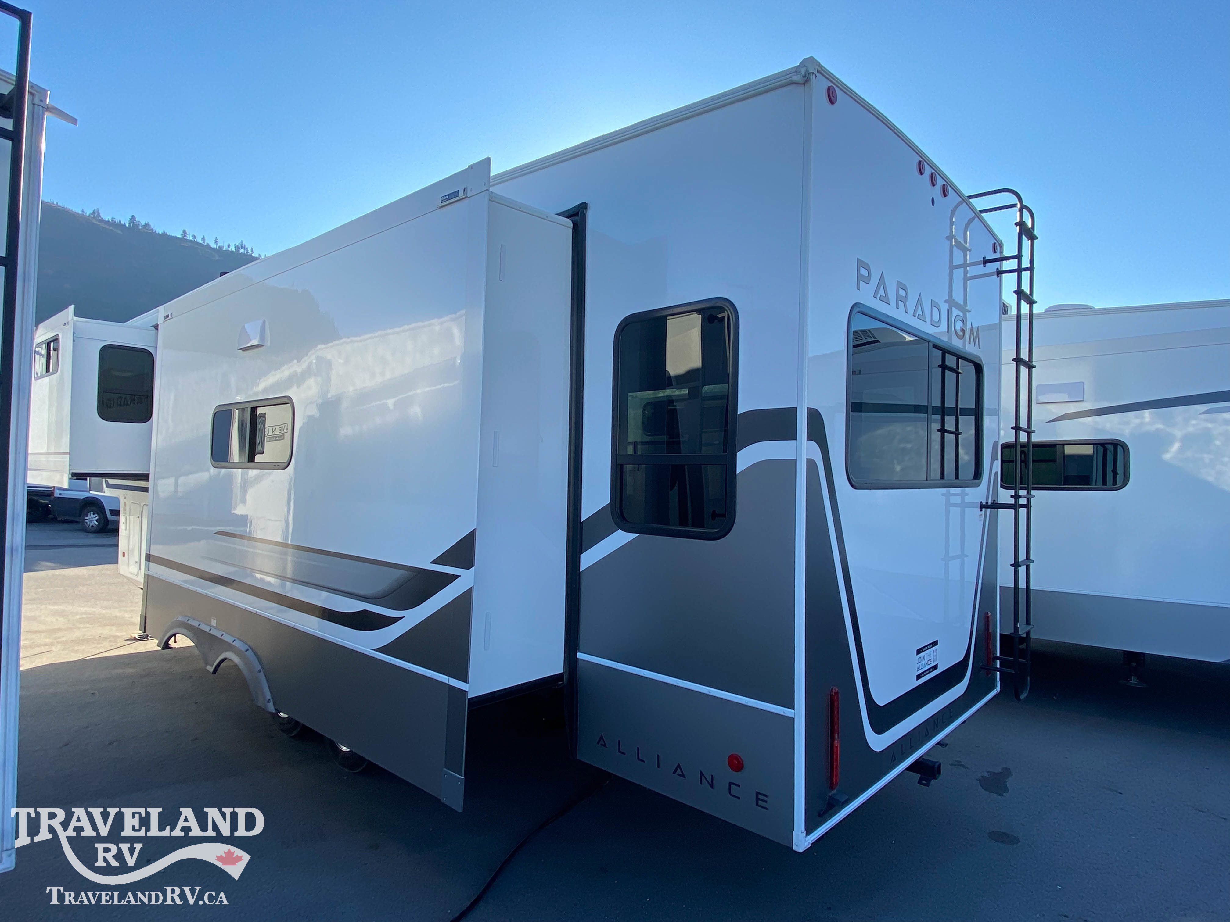 2026 Alliance RV PARADIGM 310RL - Image 5