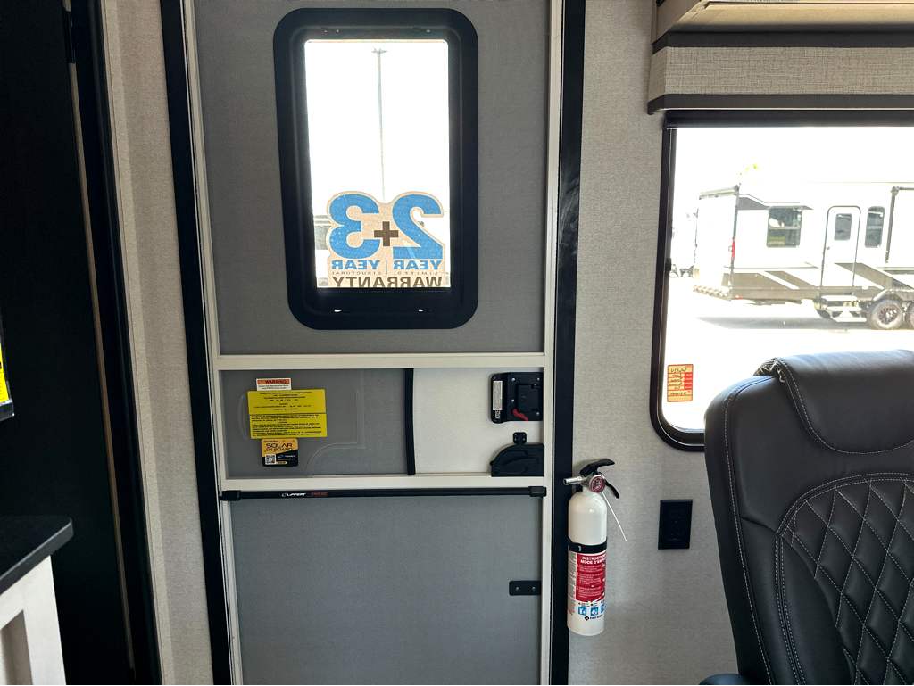 2027 JAYCO SEISMIC 214 - Image 25