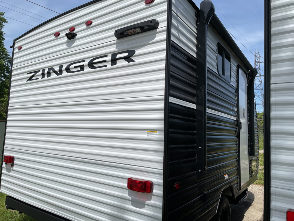 2026 CrossRoads Zinger Lite Mini 12BH - Image 2