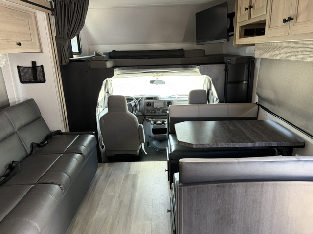 2026 Forest River Sunseeker LE 2750SLE - Image 16