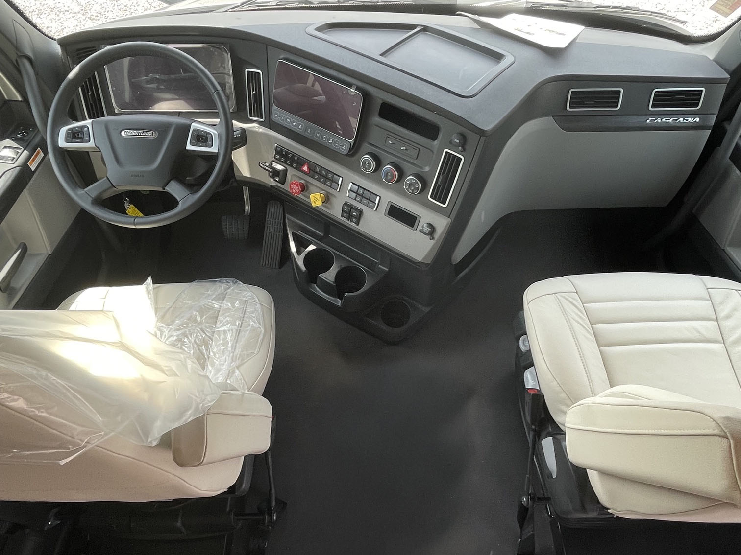2026 ENTEGRA COACH CENTURION 39K - Image 12