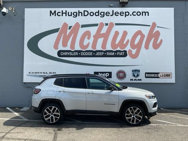 2025 Jeep Compass Limited 4x4 - Image 4