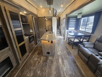 2021 FOREST RIVER SABRE 36BHQ - Image 2