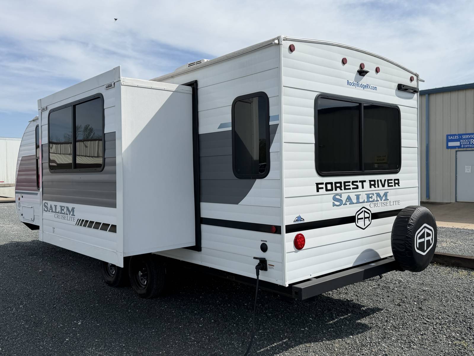 2025 Forest River Salem Cruise Lite 24RLXL - Image 5