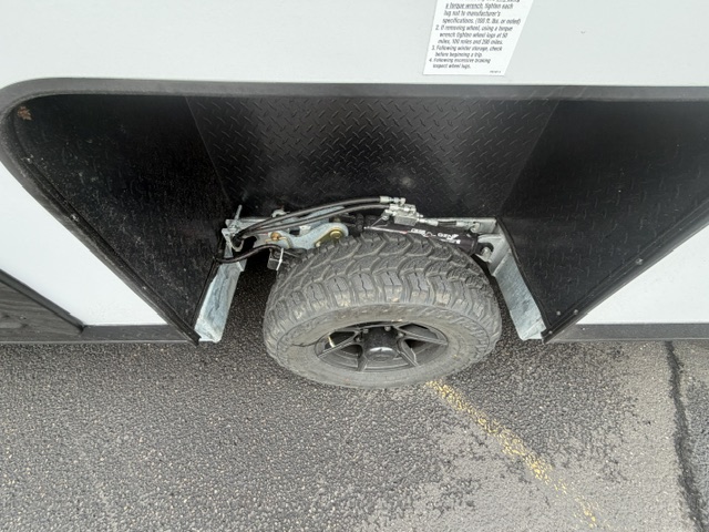 2027 CHEROKEE GREY WOLF 17TRH - Image 7