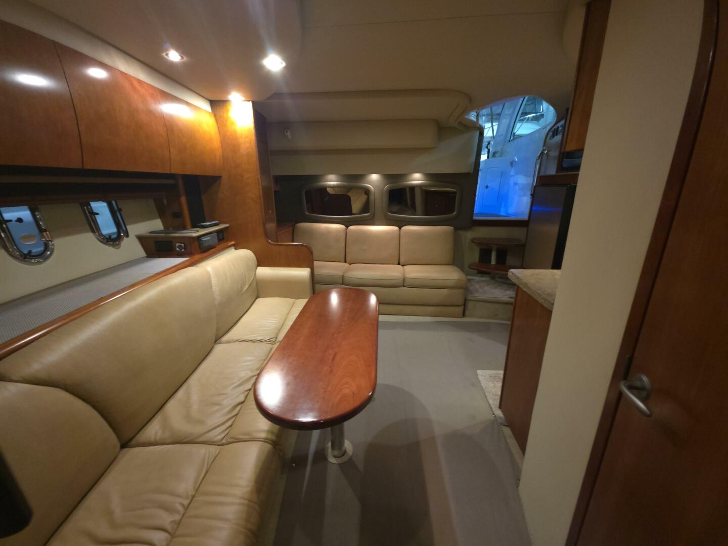 2008 Cruisers Yachts - Image 22
