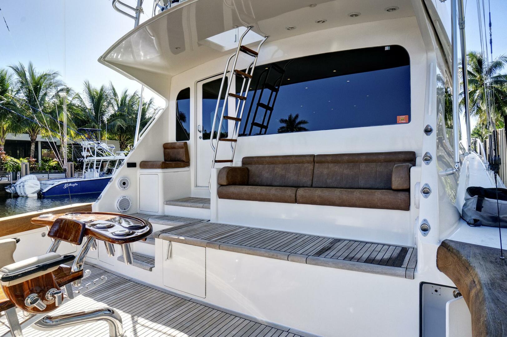 2008 Viking 74 Enclosed Bridge - Image 19