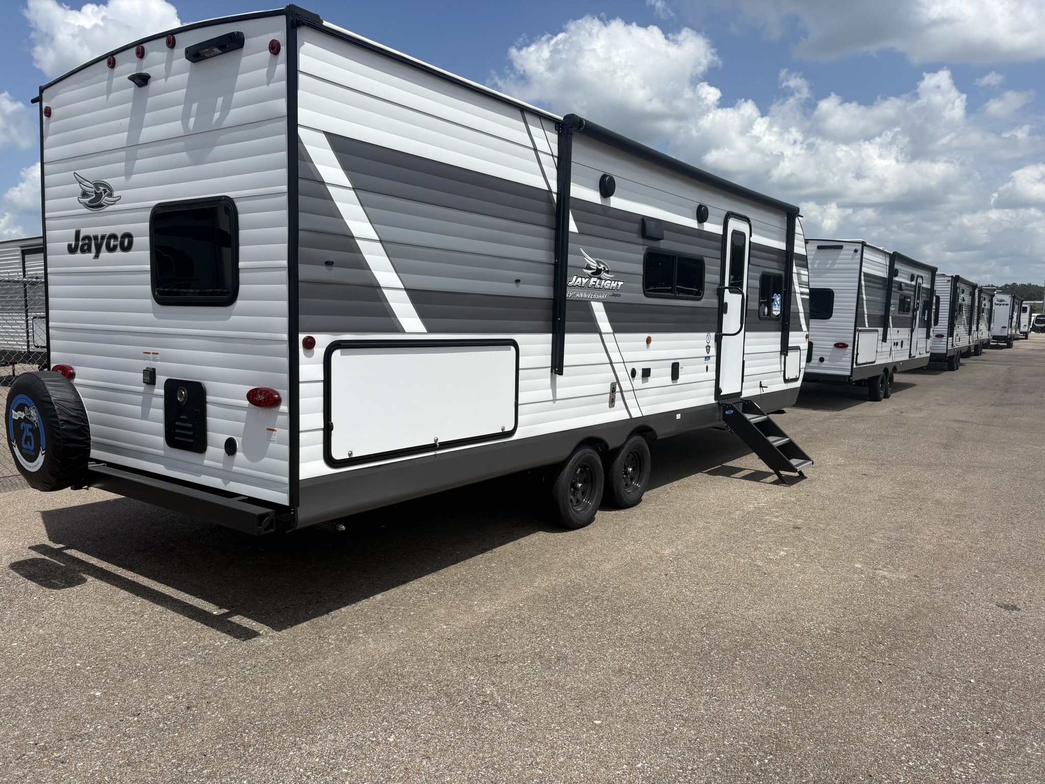 2027 Jayco Jay Flight SLX 261BHS - Image 7