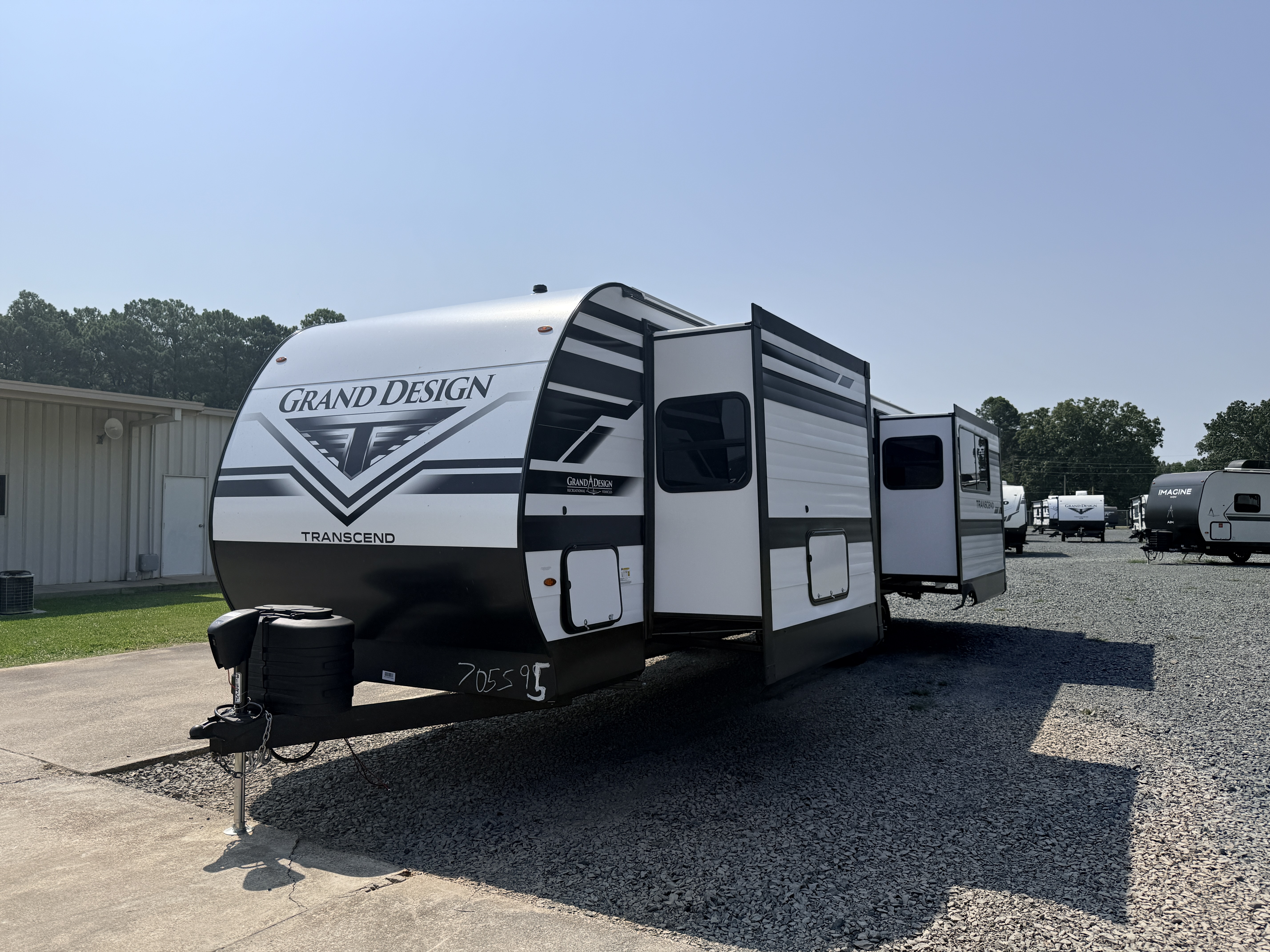 2027 Grand Design Transcend 315RKT - Image 4