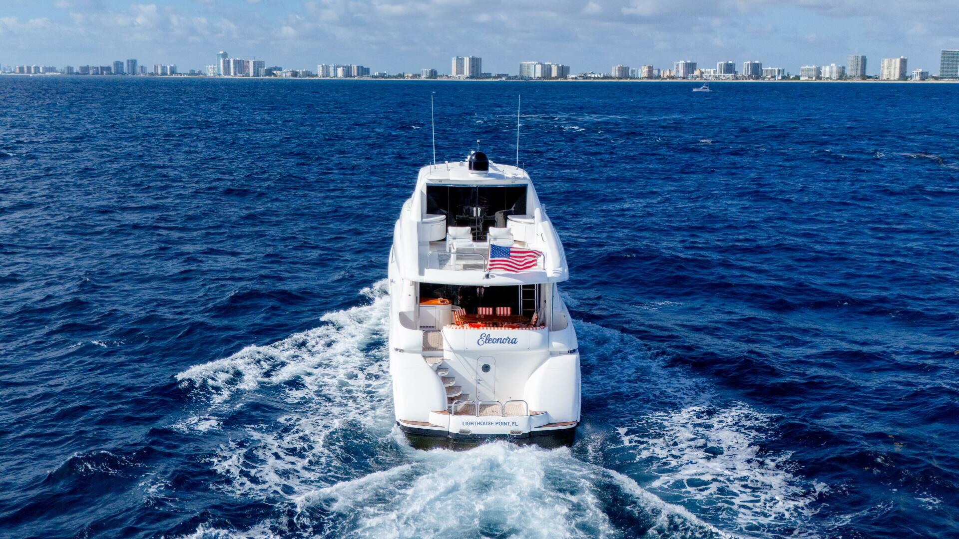 2004 Lazzara Yachts 80 SL - Image 6