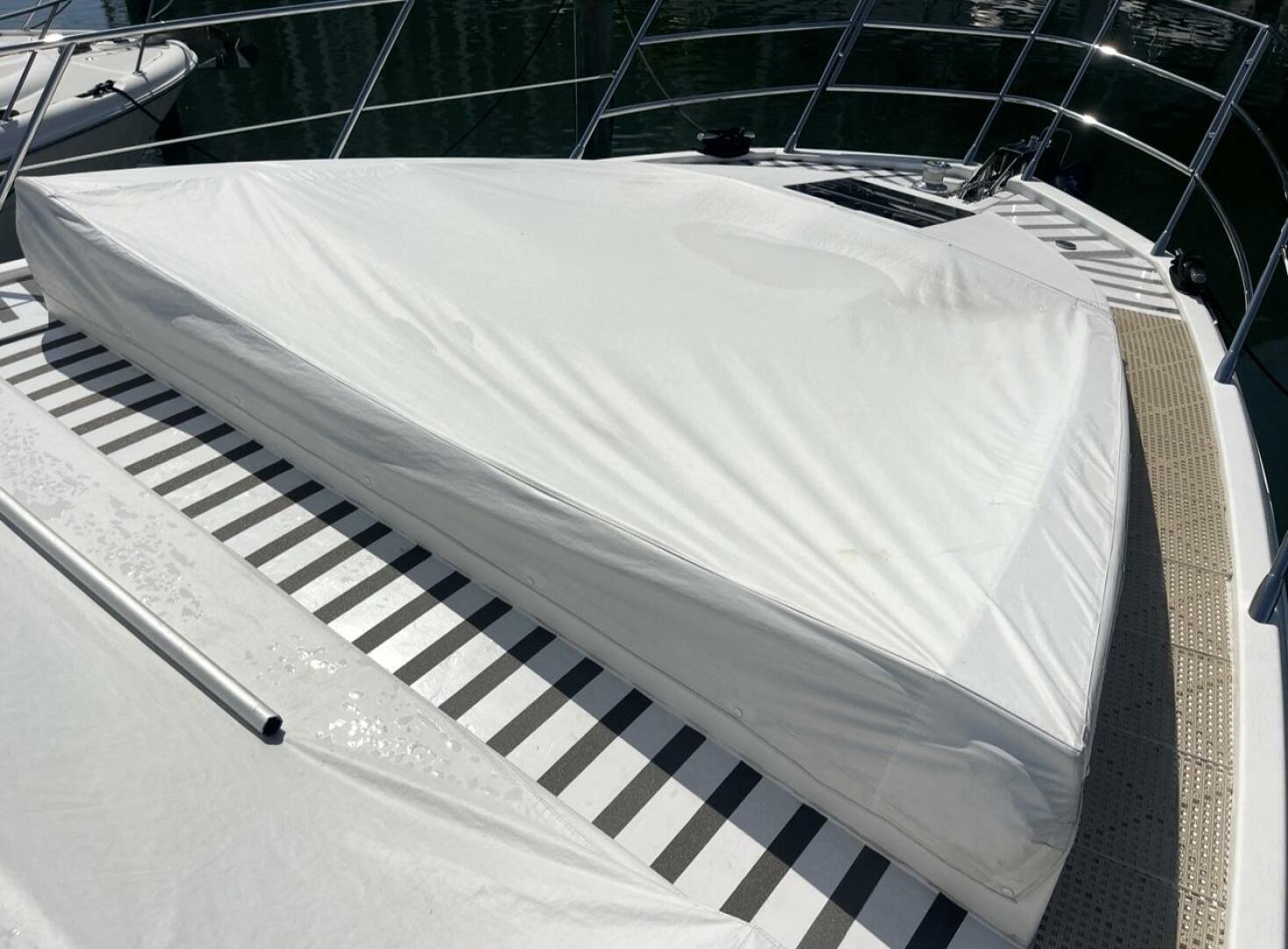 2013 Azimut 55S - Image 13