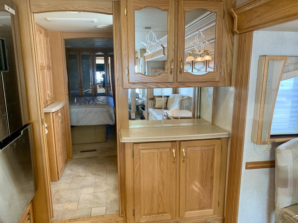 2005 MOUNTAIN AIRE 3778-WORKHORSE - Image 33