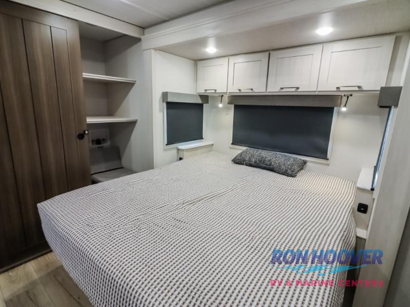 2026 FOREST RIVER 302RDBS - Image 26