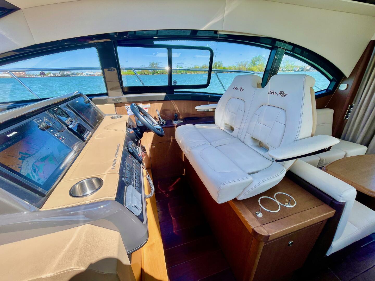 2017 Sea Ray 400 Sundancer - Image 38