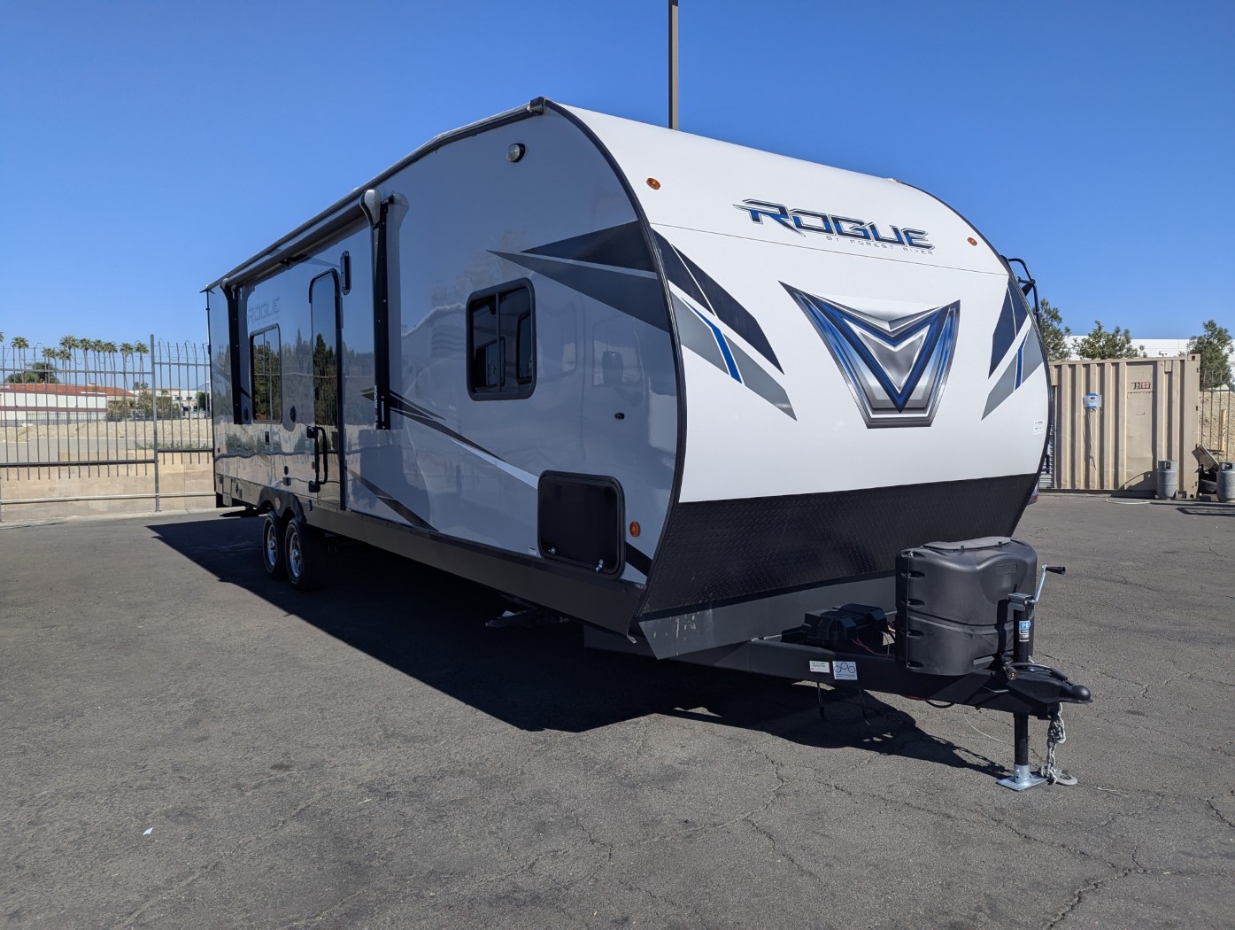 2022 Forest River Vengeance Rogue 26V - Image 1