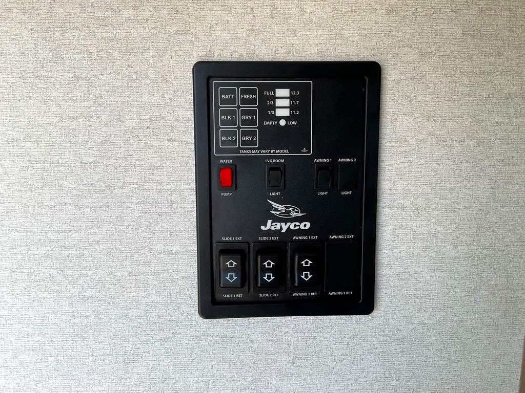 2027 JAYCO Jay Feather 33BH - Image 37