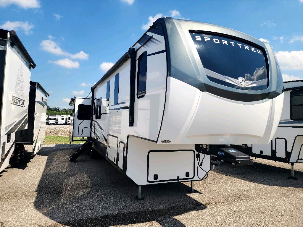 2025 VENTURE RV SPORTTREK 363VFR N/R - Image 1