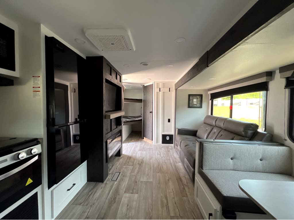 2026 VENTURE RV SIENNA 271VBH - Image 6