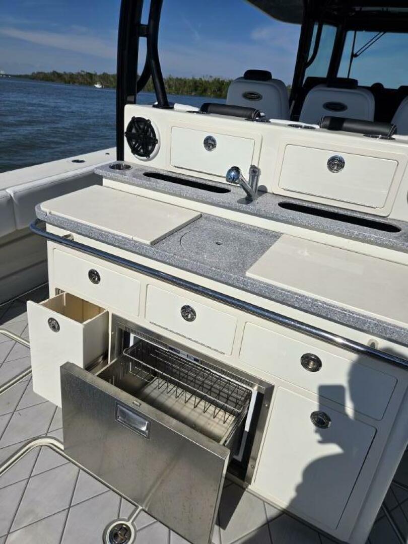 2018 HCB 42 Siesta - Image 24