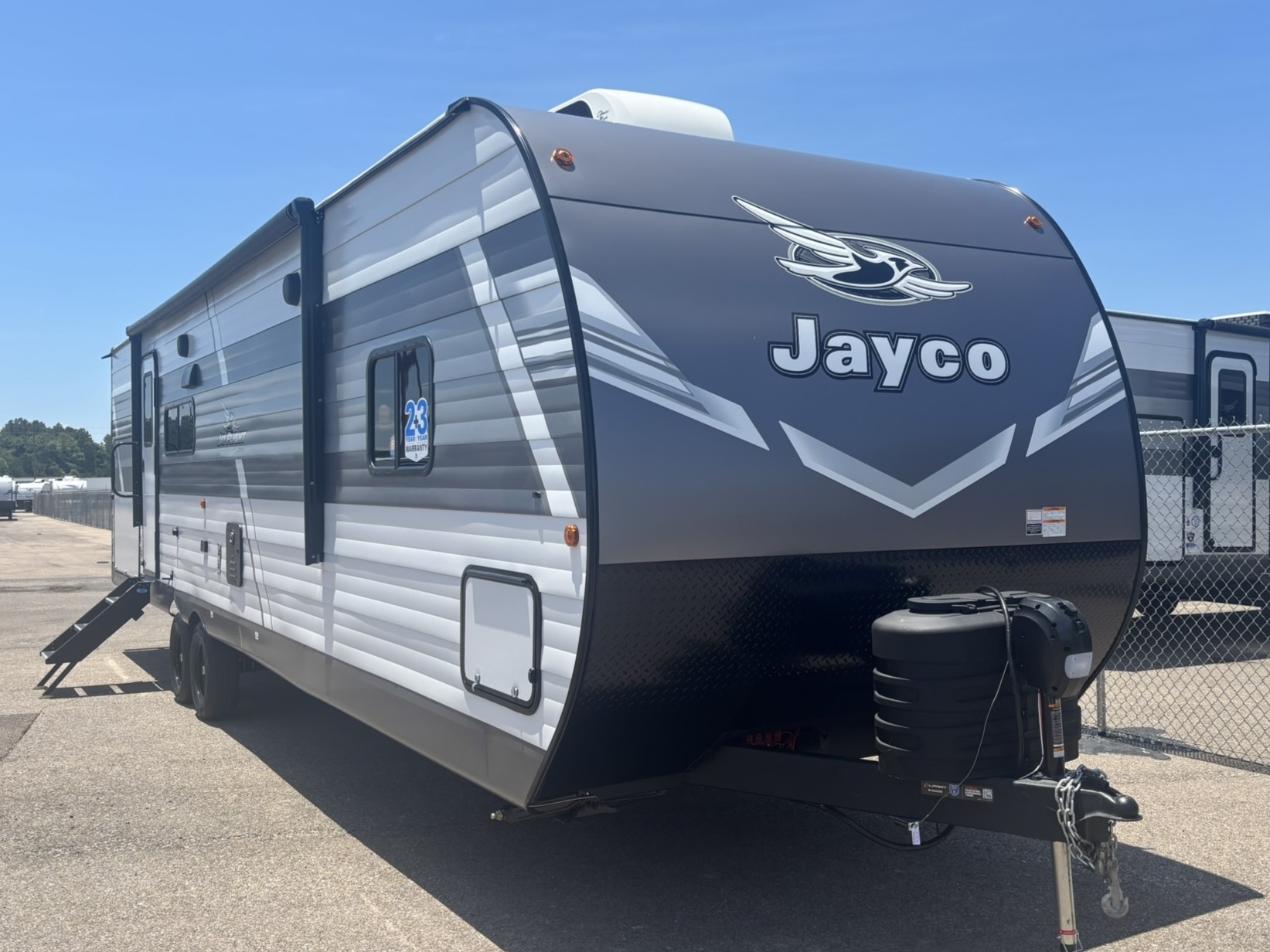 2027 JAYCO JAY FLIGHT 295TBS - Image 1
